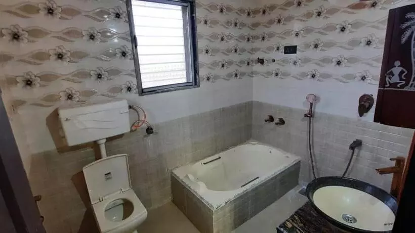 Majatalo Gautami Villa