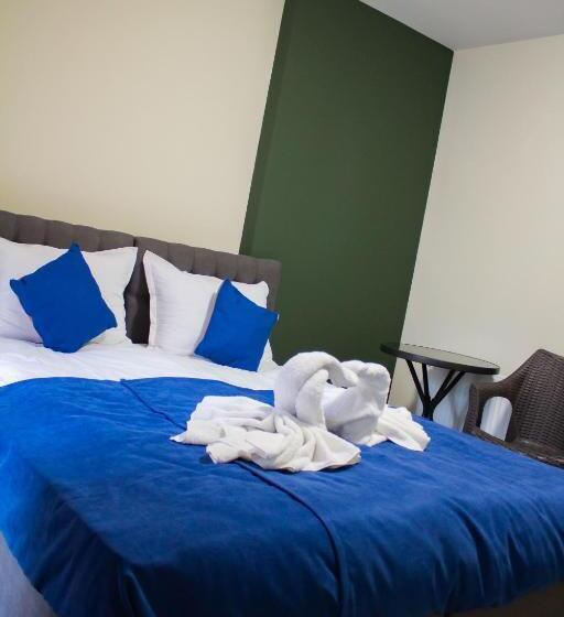 Pensione Guesthouse The Rock