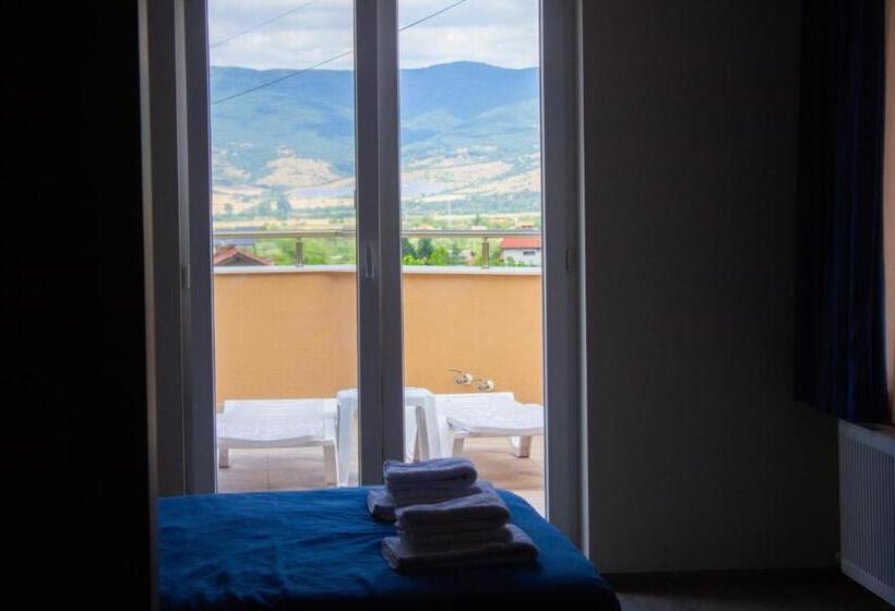 Pensione Guesthouse The Rock