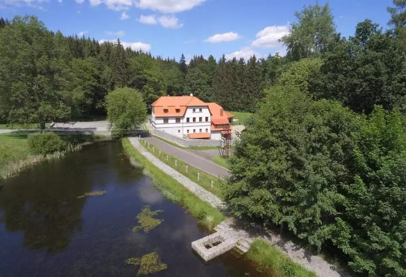 Majatalo Penzion čítkův Mlýn