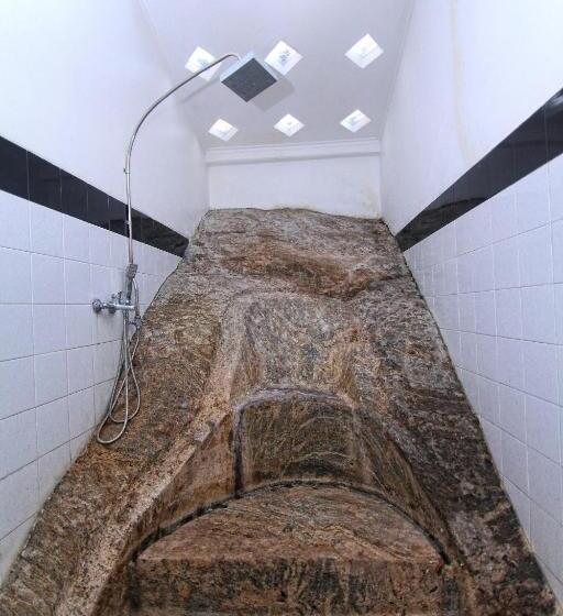 膳宿费 Rockwood Vila