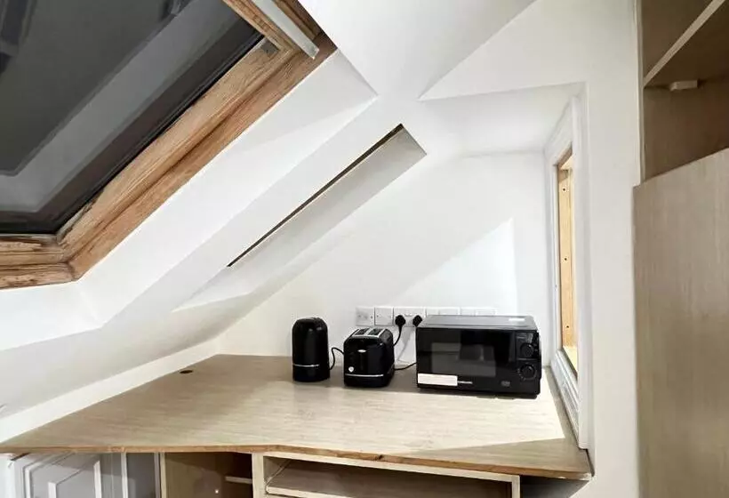 ペンション Stayeasy En Suite London