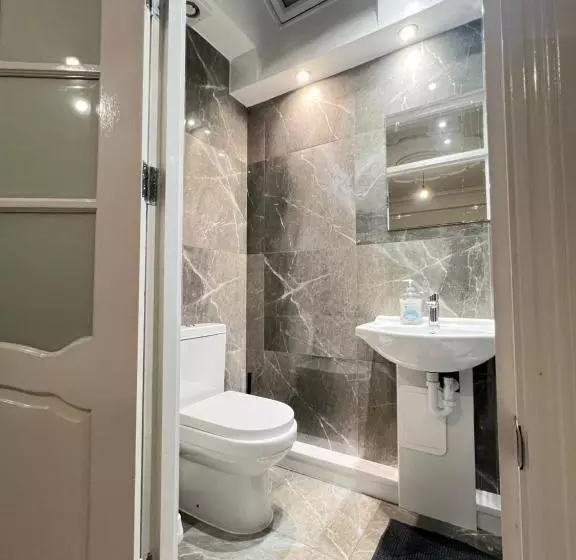ペンション Stayeasy En Suite London