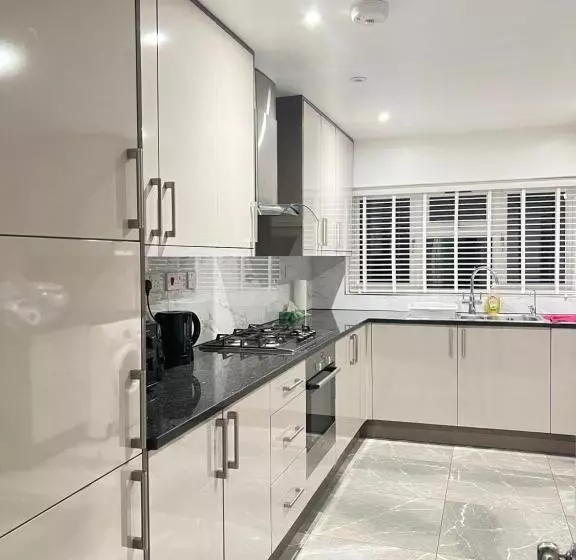 ペンション Stayeasy En Suite London