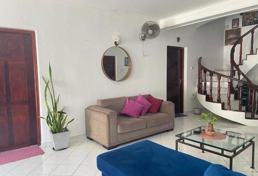 אתר נופש New White House