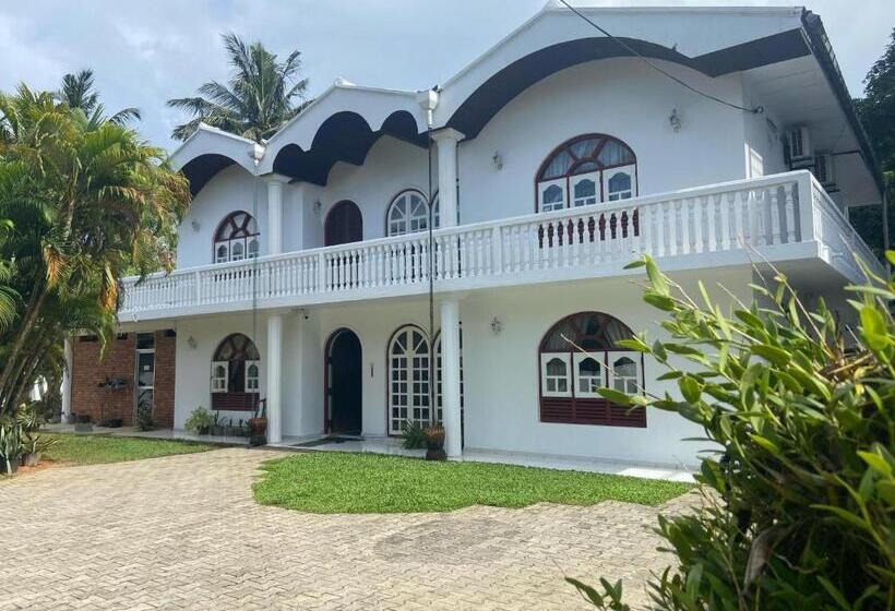 אתר נופש New White House