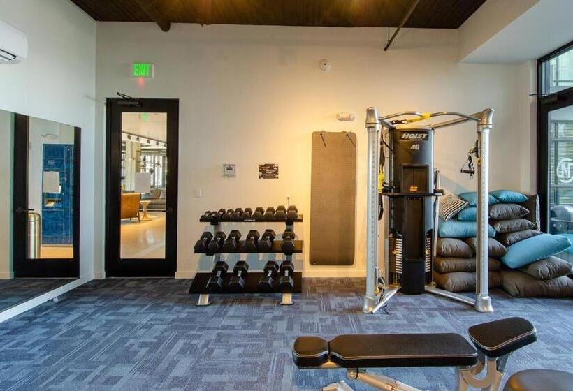 Spacioustwo Bdrm2bathrmlaundrygympaid Parking