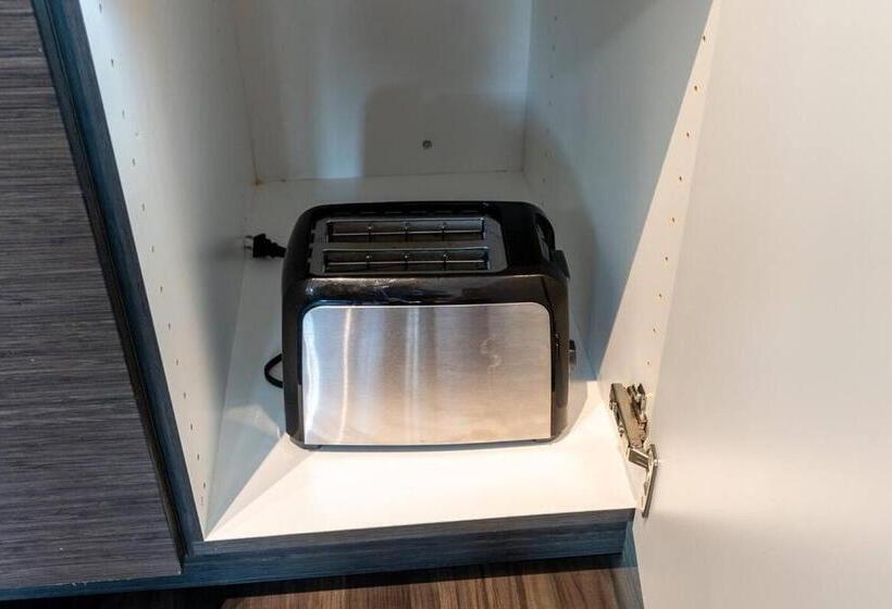 Spacioustwo Bdrm2bathrmlaundrygympaid Parking