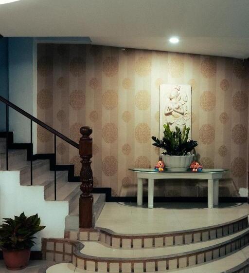 Общежитие 978 Chidlom At Jomtien