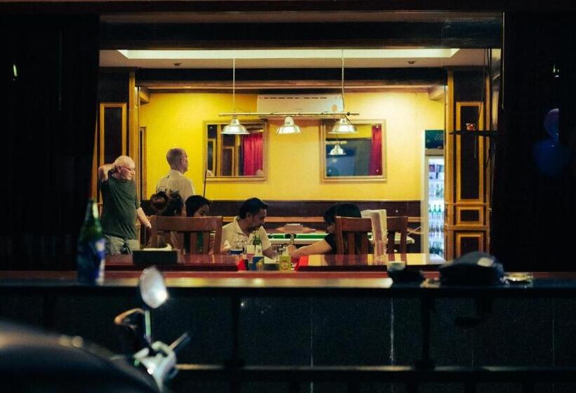 Общежитие 978 Chidlom At Jomtien