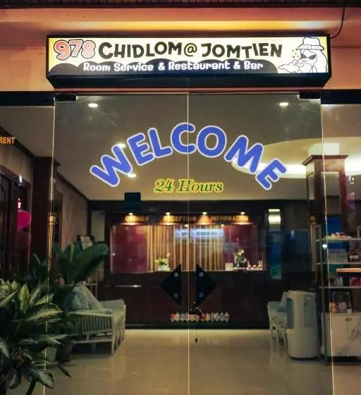 ユースホステル 978 Chidlom At Jomtien