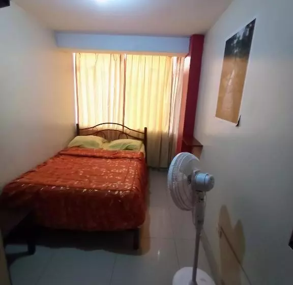 ユースホステル Hostal Cix   Chiclayo