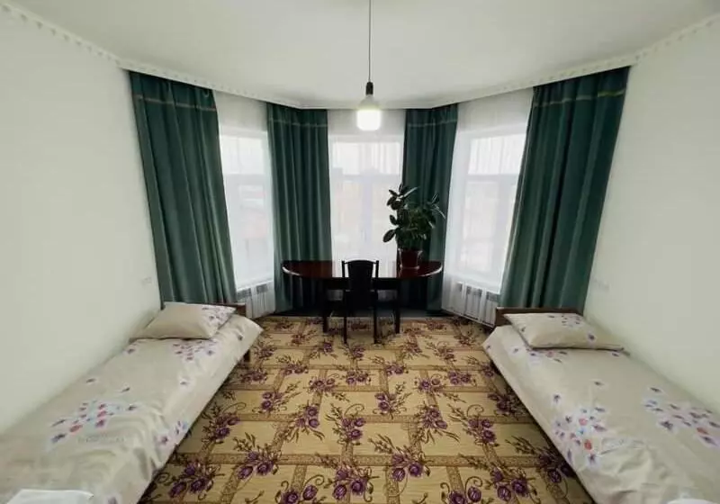 هاستل Warm House
