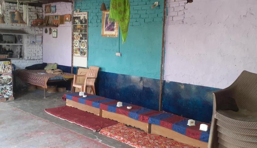 Baba Hostel