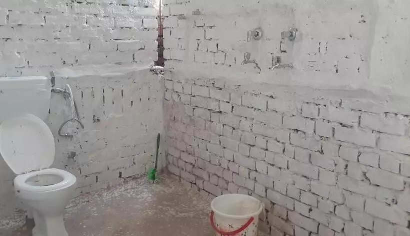 Baba Hostel