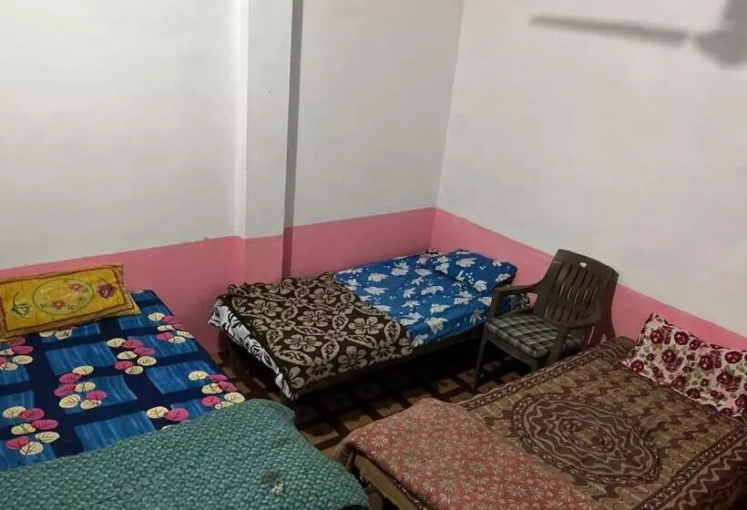 Baba Hostel