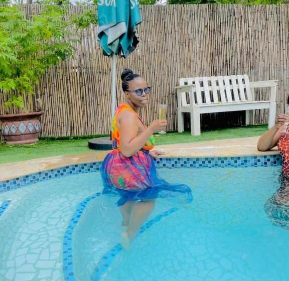 تختخواب و صبحانه Comfort Home Bnb