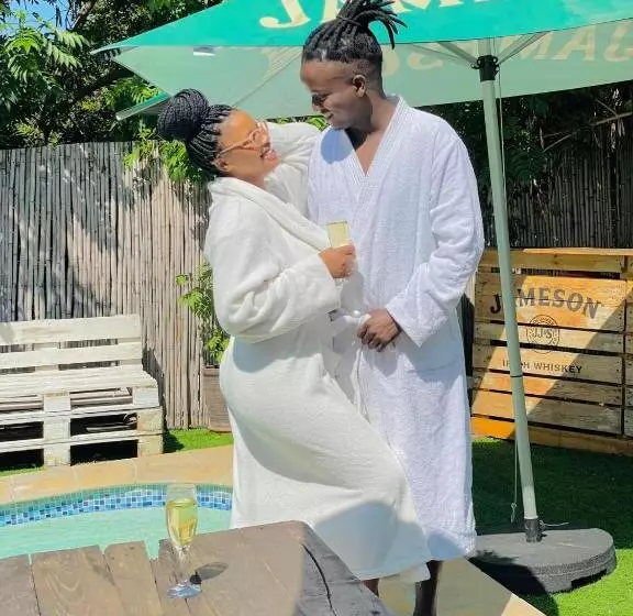 تختخواب و صبحانه Comfort Home Bnb