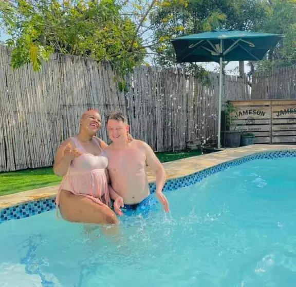 تختخواب و صبحانه Comfort Home Bnb