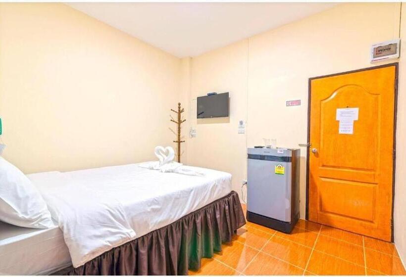 Hotell แอมไอม่อน ที่พักใจกลางเมืองขลุงจังหวัดจันทบุรี