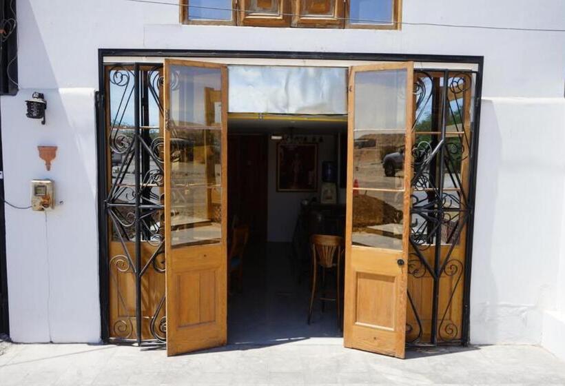 ホテル Chachawarmi Estación