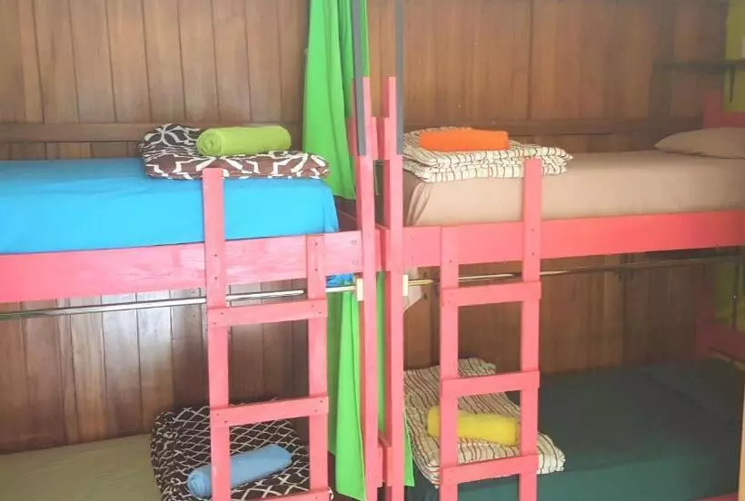 هتل کپسول Margaritas Hostel
