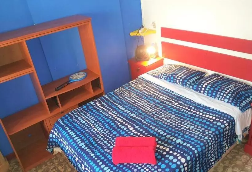 هتل کپسول Margaritas Hostel