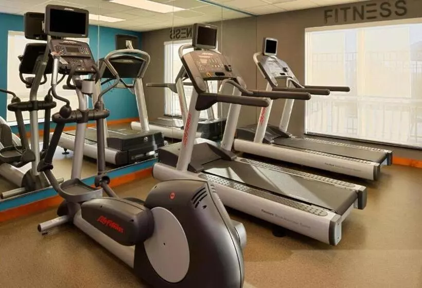 ホテル Fairfield Inn & Suites