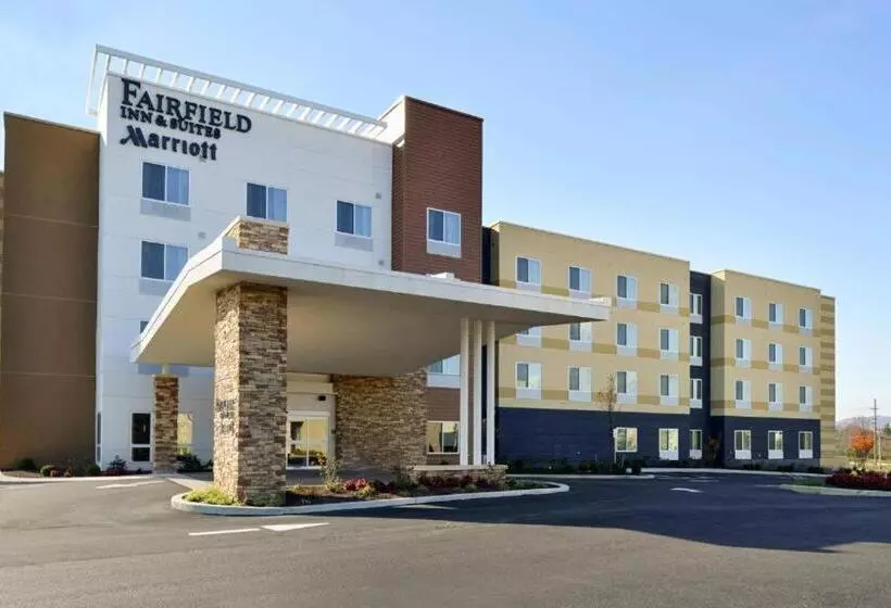 ホテル Fairfield Inn & Suites