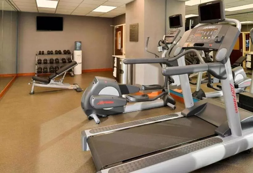 ホテル Fairfield Inn & Suites