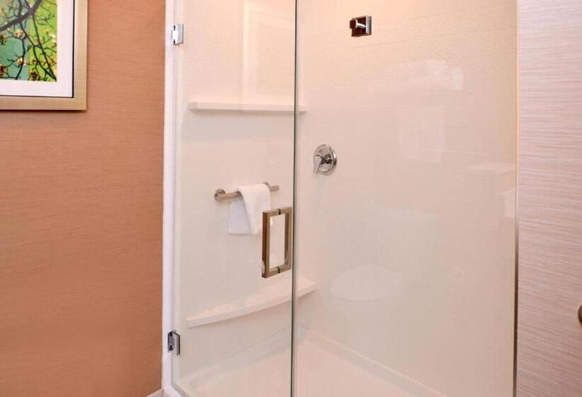 فندق Fairfield Inn & Suites