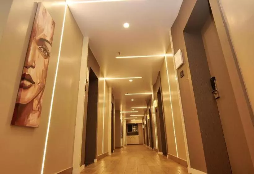 Hôtel V