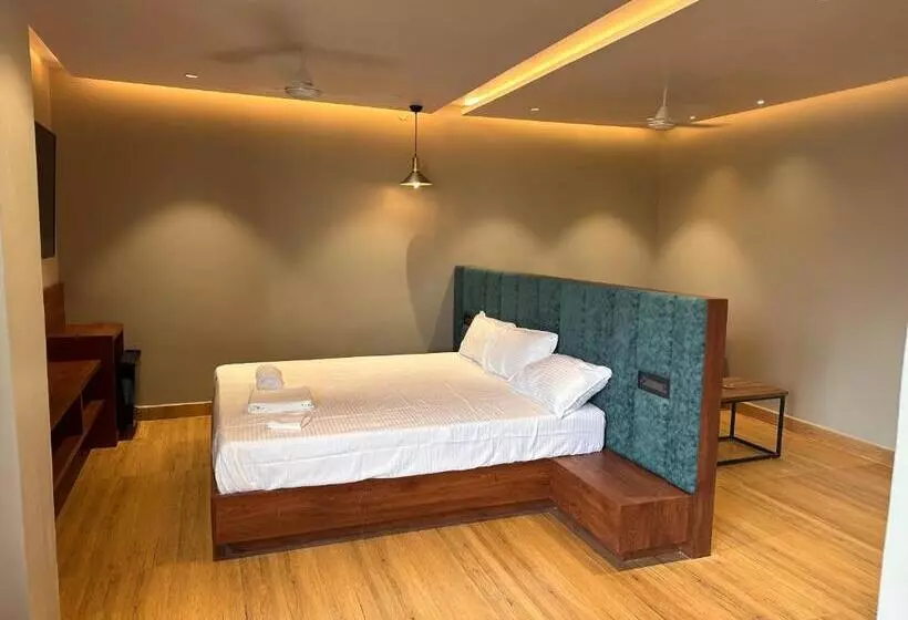 Hôtel V