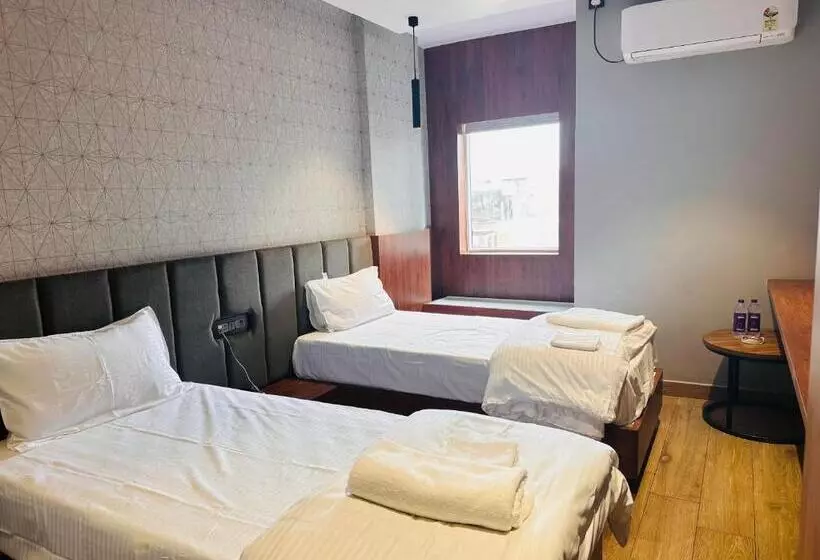 Hôtel V