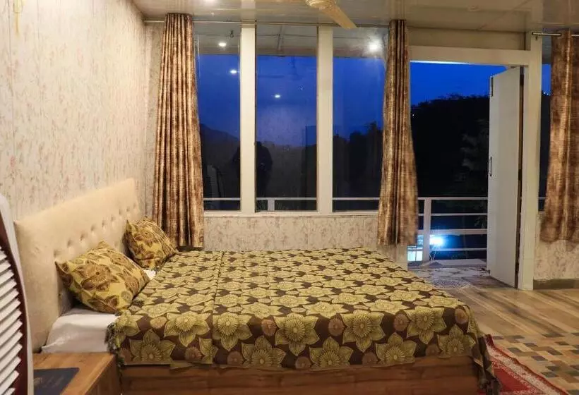 ホテル Valley Retreat Home Stay