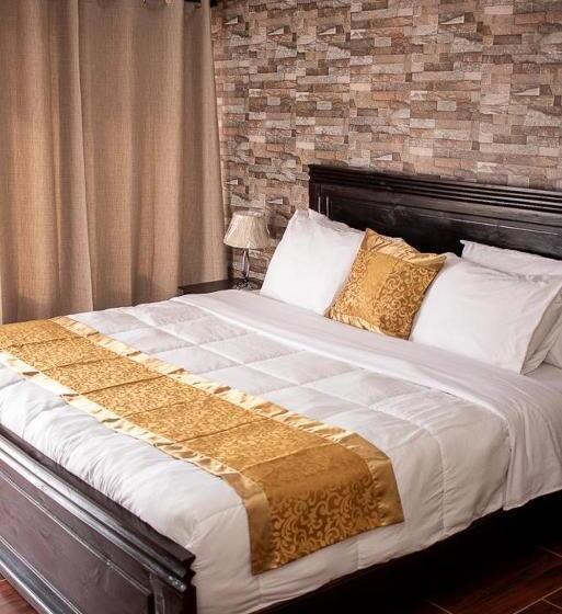 هتل Villa Mercedes