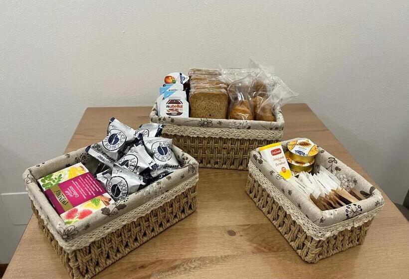 ペンション Appartamento Tufo 10min Dalla Rocchetta Mattei