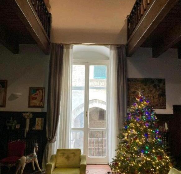 פנסיון Saint Patrick Guest House