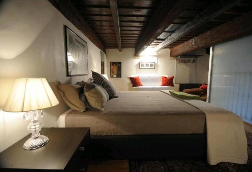 פנסיון Saint Patrick Guest House