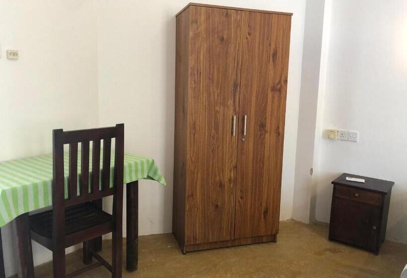 Lomakeskus Opera Beach Inn