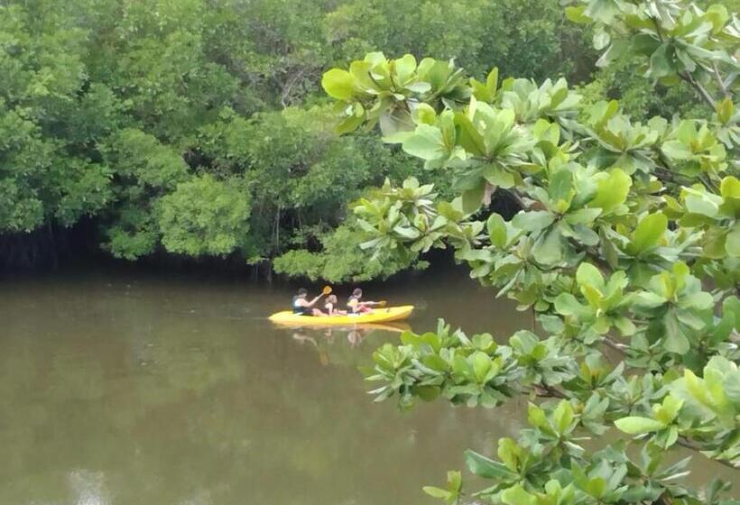 Lomakeskus Opera Beach Inn