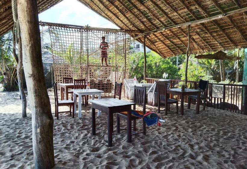 Lomakeskus Opera Beach Inn