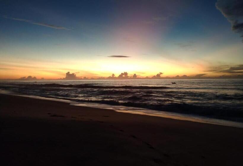 Lomakeskus Opera Beach Inn