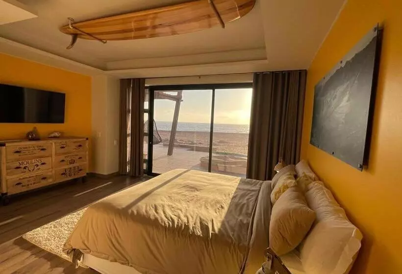 تختخواب و صبحانه Divine Sands