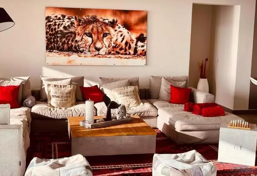 تختخواب و صبحانه Divine Sands