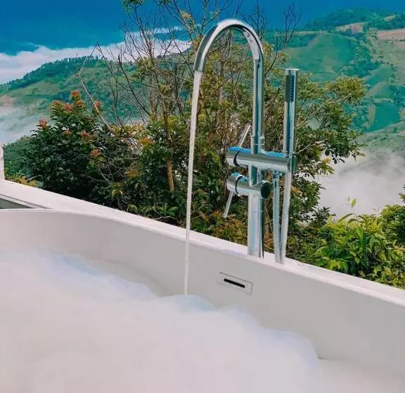 Aamiaismajoitus (B&B) La Montagne Doi Chang