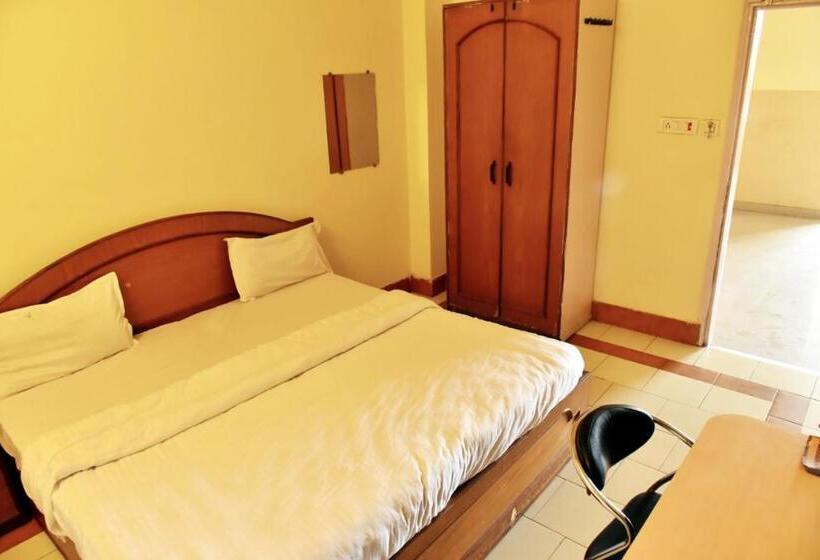 تختخواب و صبحانه Namaste Kashi