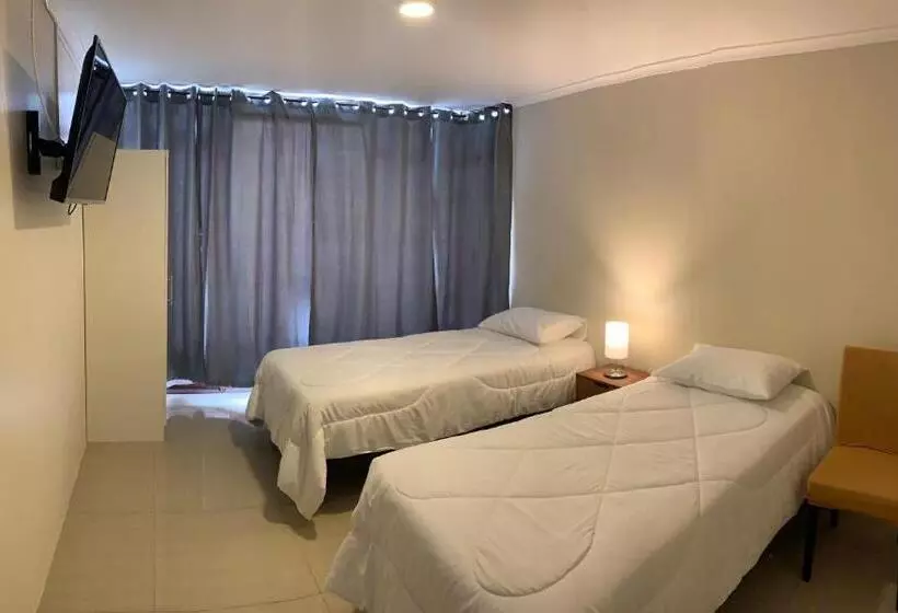 ベッドアンドブレックファースト Península Hostel & Coffee