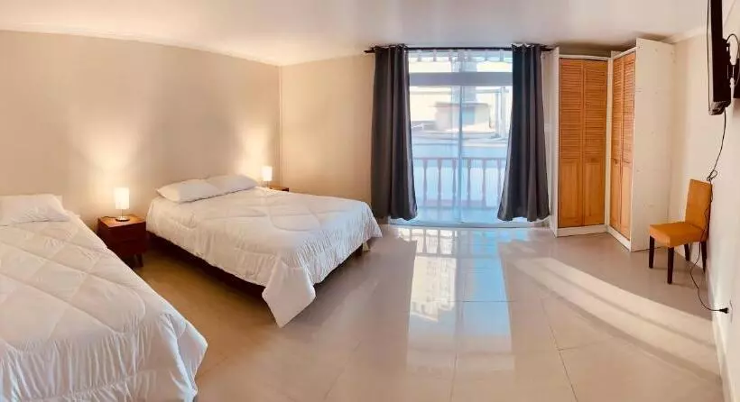 ベッドアンドブレックファースト Península Hostel & Coffee