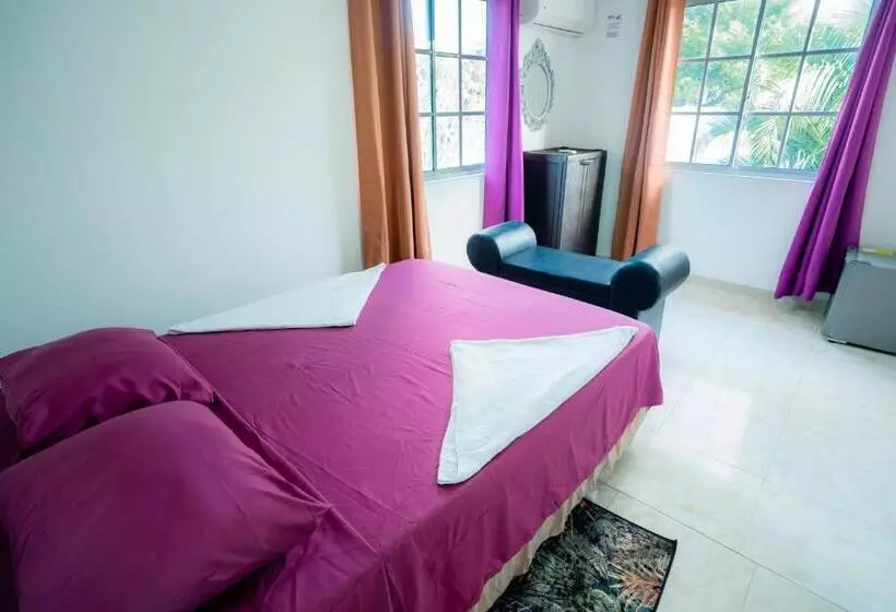 Aamiaismajoitus (B&B) P.n Manchineel Road Providence Island Ecorelax